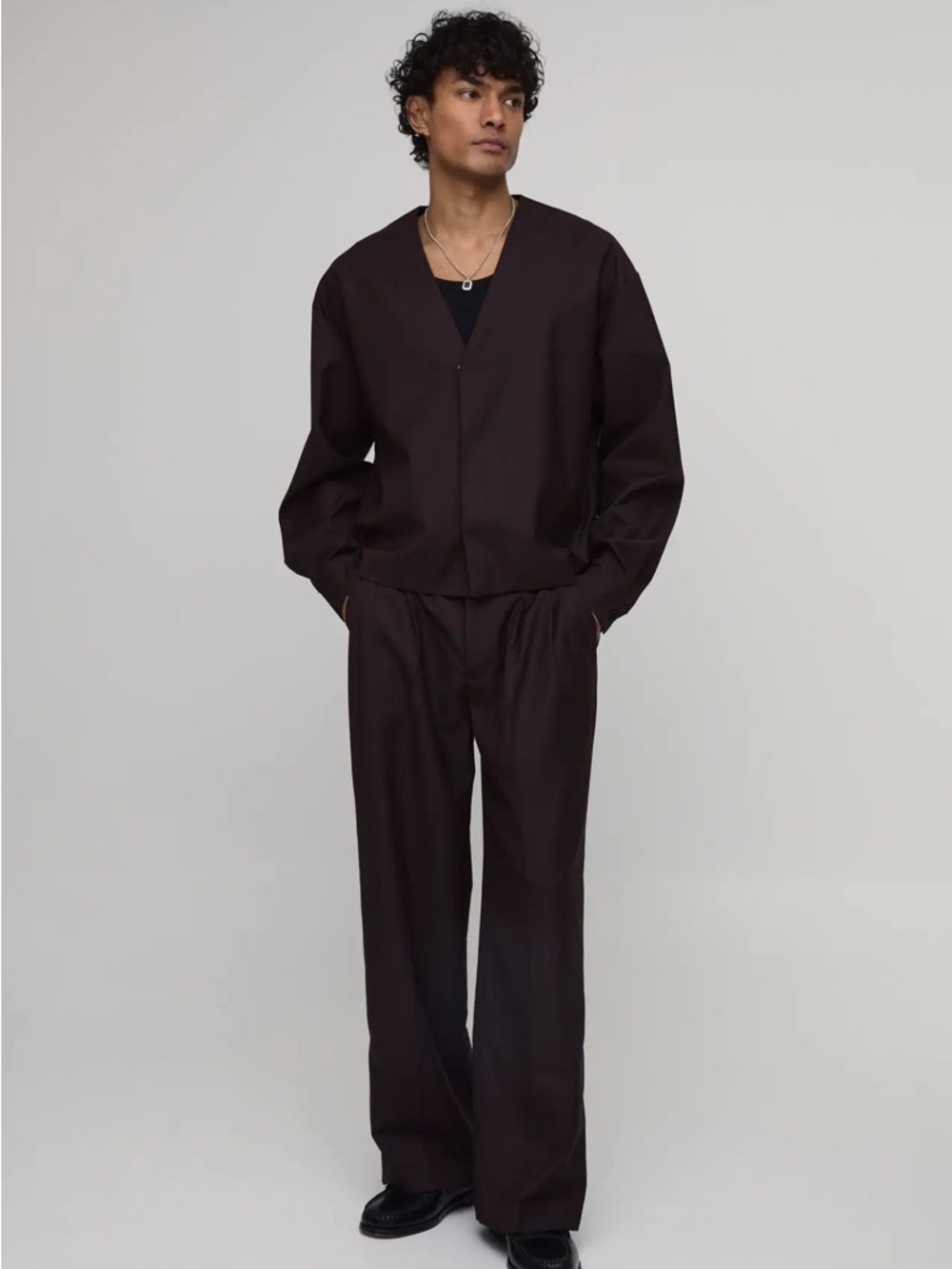 boohooMAN
Pleat Front‎ Wide Leg Suit Trousers